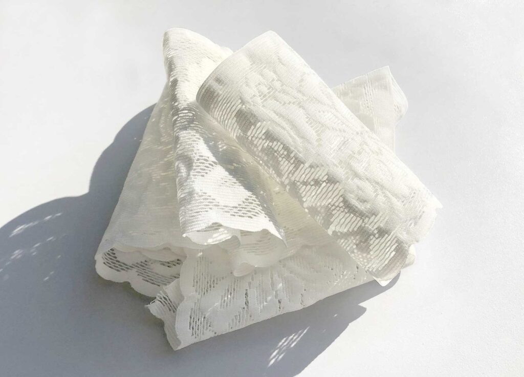 Nastri elastici e balze elastiche per abbigliamento intimo, collant e autoreggenti a Bergamo | Nastrificio Aral S.r.l.